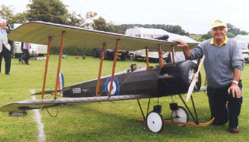 avro-catton02
