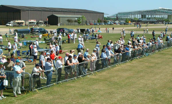 crowd3