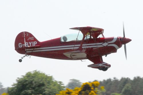 Fullsize Pitts - flown superbly by Di Heather - Hayes