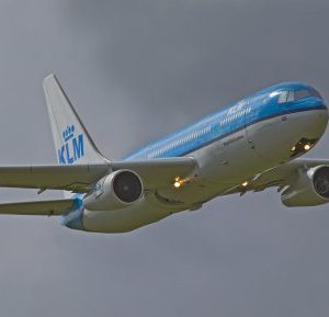 R_D9Q5348